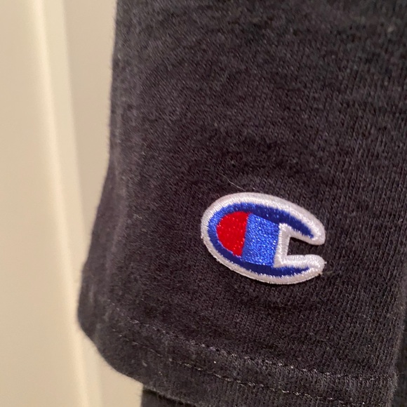 Champion black shirt - Picture 4 of 5